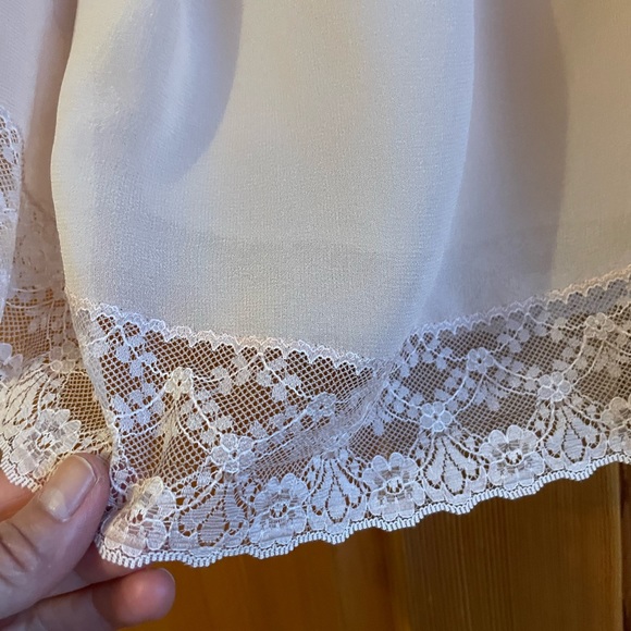 Nwt Joie silk top in soft pink. Size xs - Picture 4 of 4